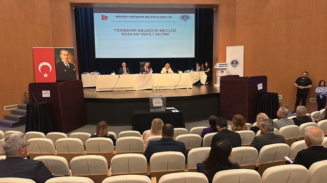 Mersin Yenişehir'de Başkan Vekilliğine CHP'li Çağdaş Dutlu 4. turda 19 oyla seçildi