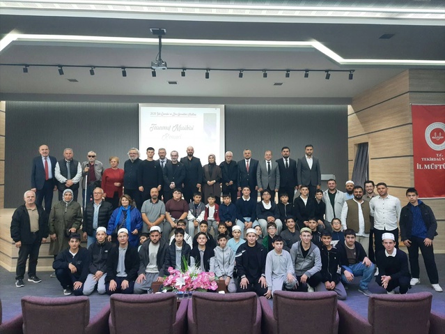 Tekirdağ'da tasavvuf musikisi konserine din görevlileri ve öğrenciler katıldı