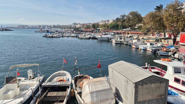 Fırtına dinince Tekirdağ'da balıkçılar palamut avı için yeniden denize açıldı