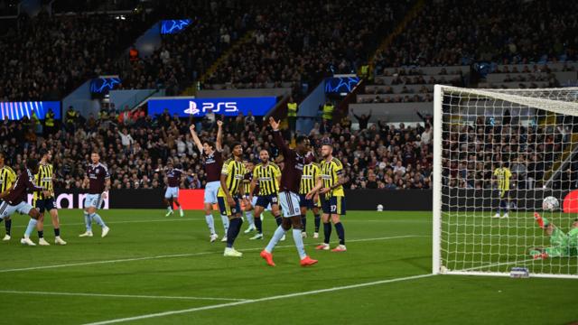 Fenerbahçe İngiltere'de farklı mağlup oldu