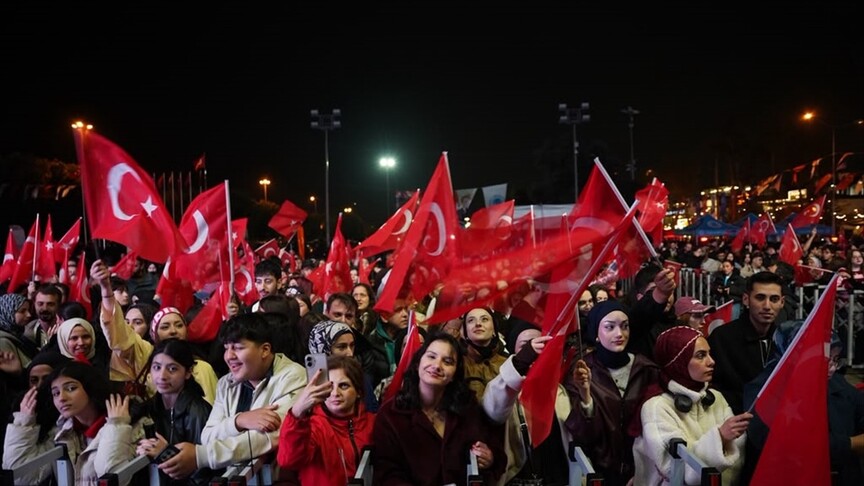 Tuzla'da Cumhuriyet'in 103. yıl dönümü etkinliklerle kutlandı