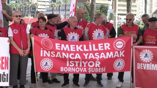 DEV Emekli-Sen İzmir Konak'ta emekli aylıklarına seyyanen zam talep etti