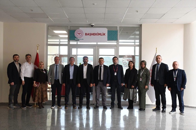 Erol Olçok Hastanesinin hizmetleri Zehir başkanlığındaki toplantıda değerlendirildi