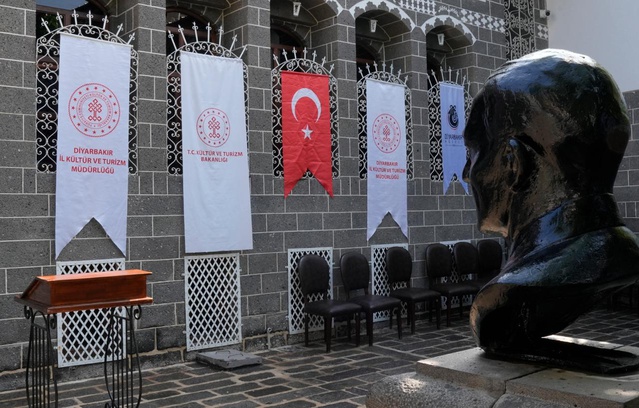 Cahit Sıtkı Tarancı, 70. ölüm yılında Diyarbakır'da düzenlenen etkinlikle anıldı