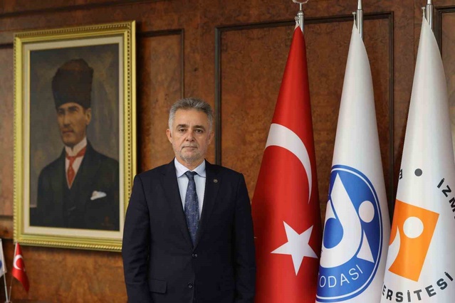 İZTO YK üyesi Kahraman, İzmir'de ruhsat sürecinin bir yılı aştığını söyledi