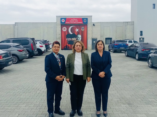 CHP Adana Milletvekili Şevkin, Çorlu Cezaevi'nde tutuklu Sinem Dedetaş'ı ziyaret etti