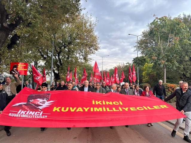 İkinci Kuvayımilliyeciler 29 Ekim'de Birinci Meclis'ten Anıtkabir'e yürüdü