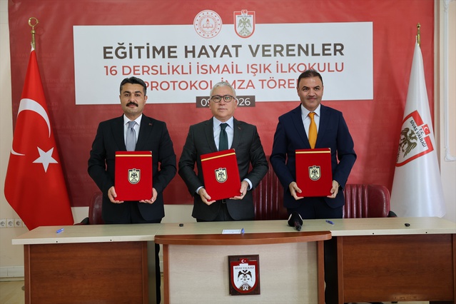 Sivas'ta hayırsever Işık, yüzde 51 hibe ile 16 derslikli ilkokul protokolünü imzaladı