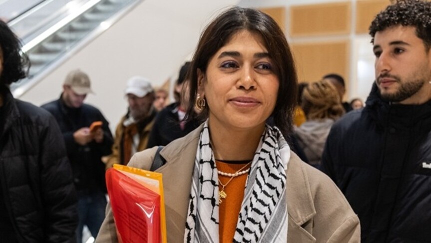 Fransa'da savcılık, AP üyesi Hassan'ın 2 yıl siyasetten men edilmesini talep etti
