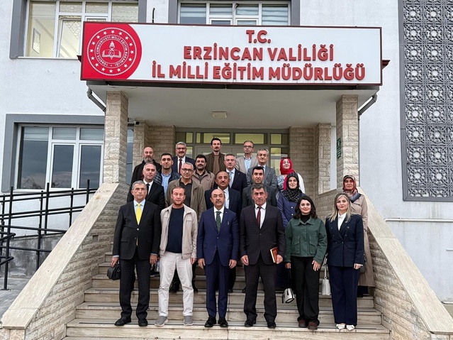 Erzincan'da okul müdürleri ve aile birliği başkanları öğrenci güvenliğini görüştü