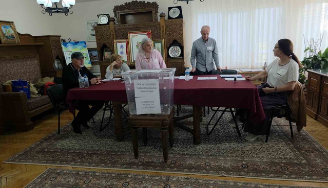 Edirne'de Bulgaristan seçimi için oy verme işlemi düşük katılımla sürüyor