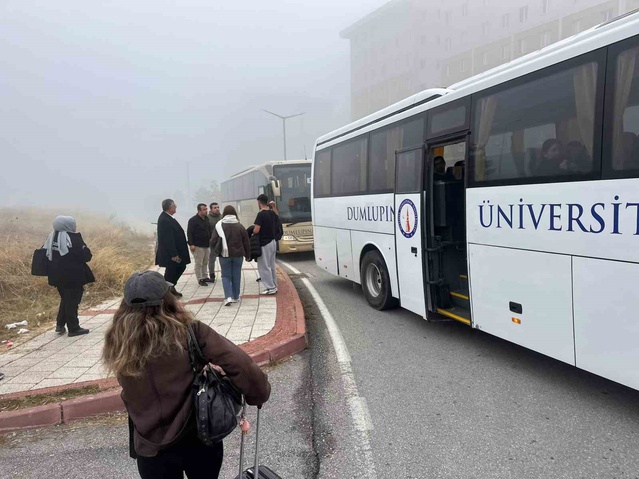 Kütahya'da DPÜ Rektörü Kızıltoprak, KPSS adayları için otobüsleri seferber etti
