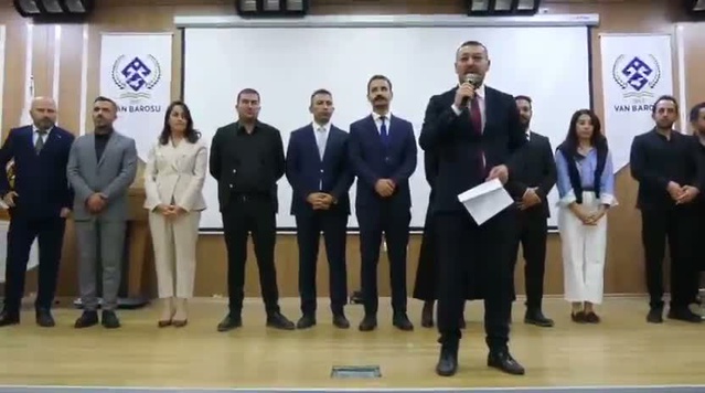Van Barosu 30. Olağan Genel Kurulu'nda Sinan Özaraz 392 oyla yeniden başkan seçildi