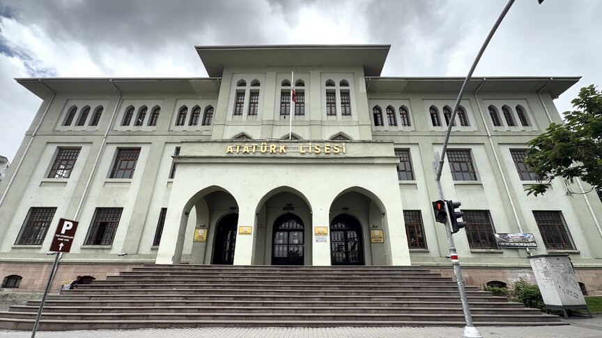 Eskişehir'in 116 yıllık eğitim çınarı geleceğin öğrencilerini yetiştiriyor