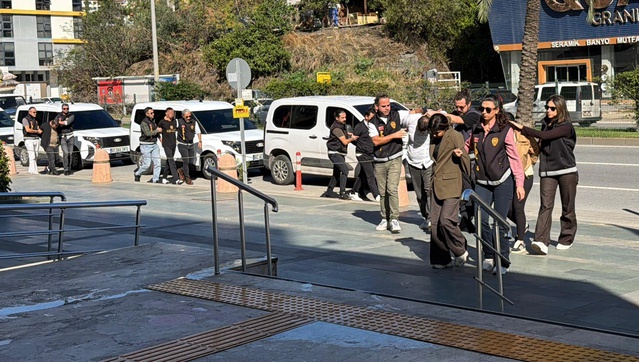 Alanya'da 15 milyon avroluk senet iddiası operasyonunda 8 gözaltıdan 6'sı tutuklandı