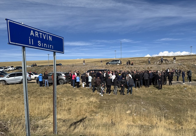 2 bin 470 rakımlı Sahara Geçidi'ne tünel için Ardahan ve Artvin'den çağrı yapıldı