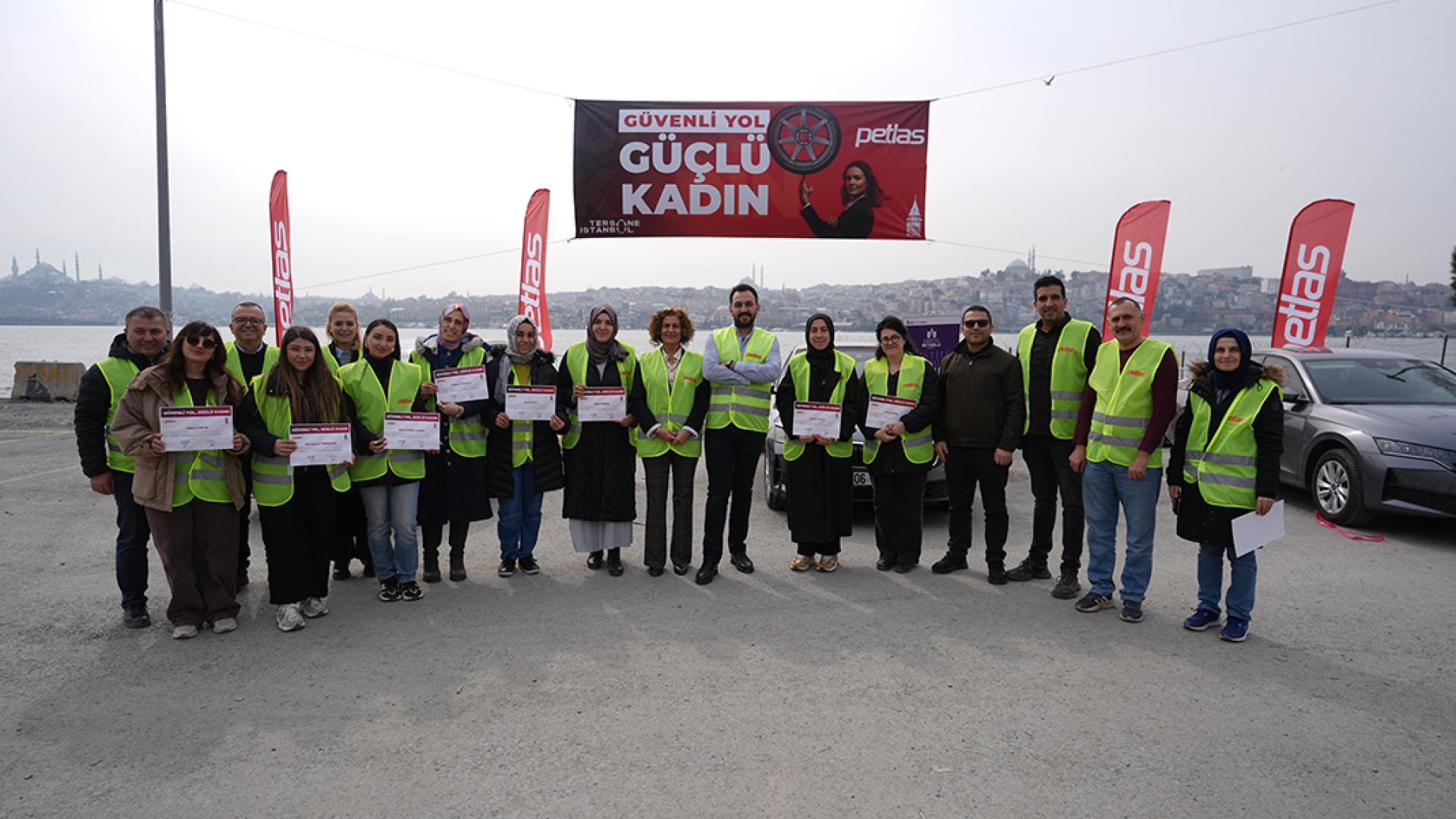 AKO'dan “Güvenli Yol, Güçlü Kadın” projesi