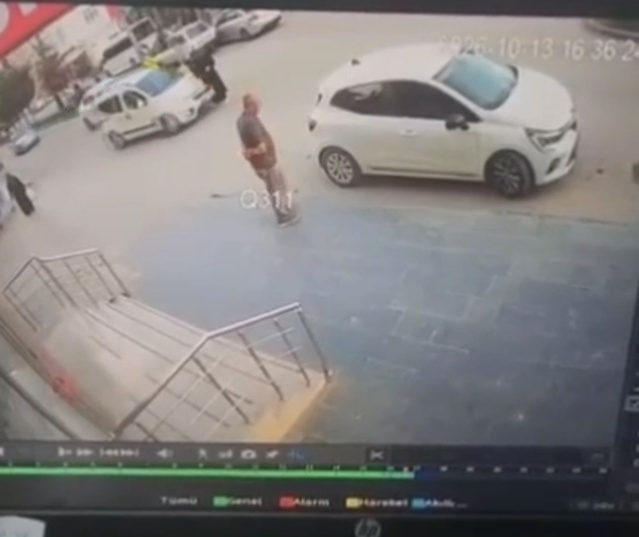 Samsun Kavak'ta iddiaya göre araç Sultan Aracı'ya çarptı, ağır yaralandı