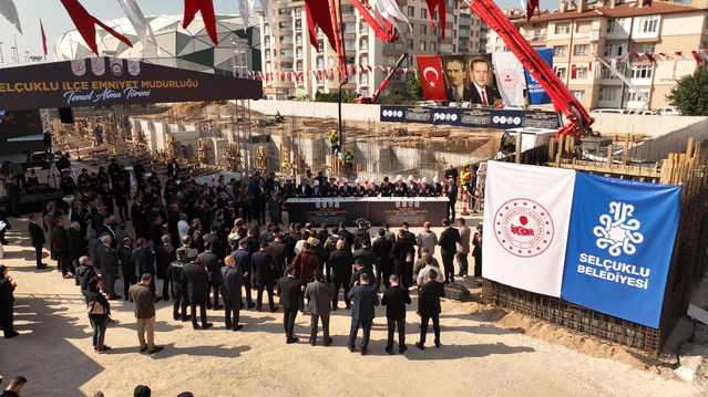 Konya Selçuklu'da yeni emniyet müdürlüğü binasının temeli 198 milyon lirayla atıldı.