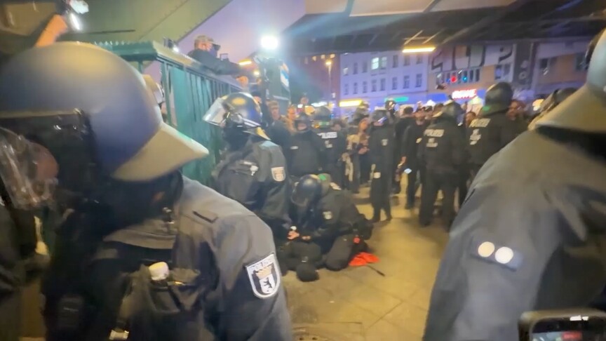 Berlin’de polis, Filistin’e destek gösterisine sert müdahale etti