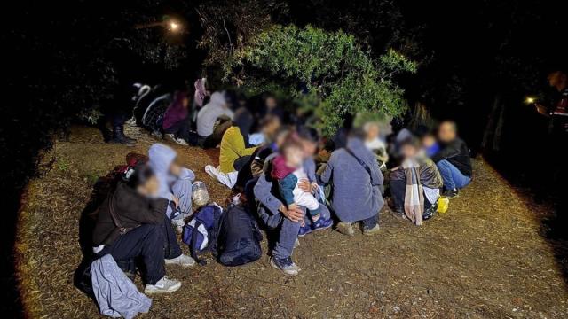 Çanakkale'de 51 düzensiz göçmen yakalandı