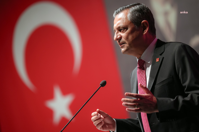 YENİ Parti Genel Başkanı Özgür Özel: "Milyonlar talep etmeye devam ettikçe Türkiye'de demokrasi kaçınılmazdır"