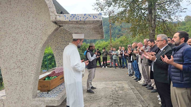 Ordu Korgan'da oğlunun ardından tartışmada vurulan 62 yaşındaki kadın defnedildi