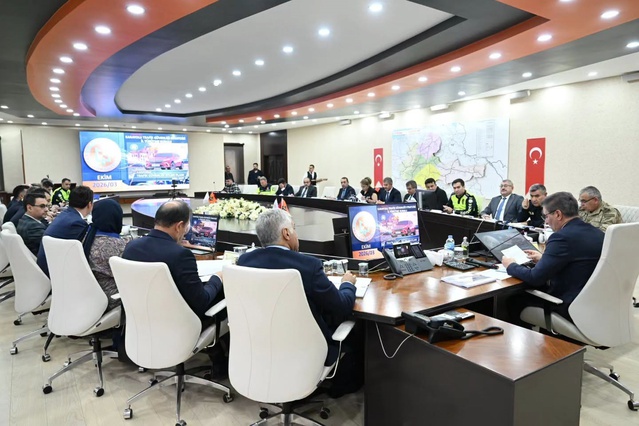 Erzurum'da trafik kurulu Vali Baruş başkanlığında 2024-2027 planı için toplandı
