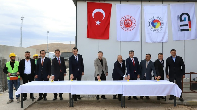 Ağrı Gürbulak'ta yarı sabit X-RAY temeli atıldı, 2 ayda hizmete alınması planlanıyor
