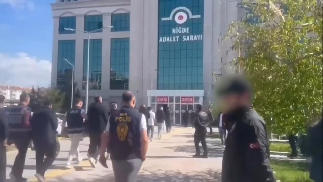 Niğde'de polis ve jandarmanın 19-25 Ekim denetimlerinde 9 kişi tutuklandı
