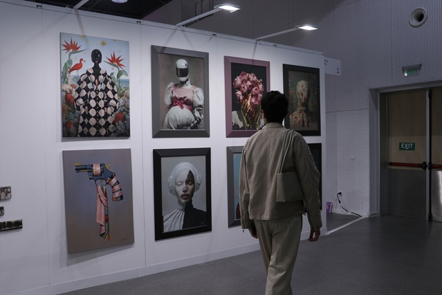 Sofya Sanat Fuarı kapılarını açtı, 4 Türk sanatçının eserleri sergileniyor