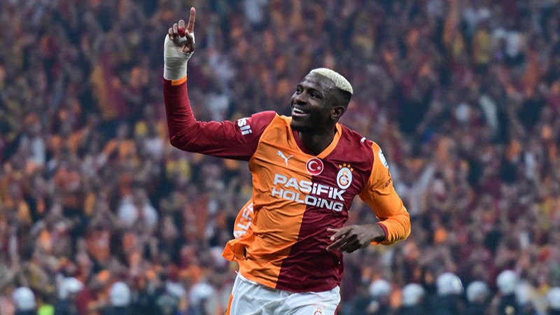 Derbi öncesi Victor Osimhen'in Fenerbahçe istatistiği gündemde. 5 maçta dikkat çeken rakam