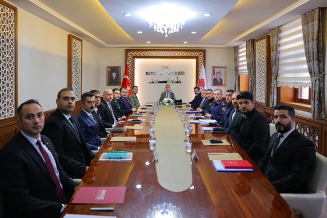Bayburt'ta Vali Eldivan başkanlığında güvenlik koordinasyon toplantısı düzenlendi