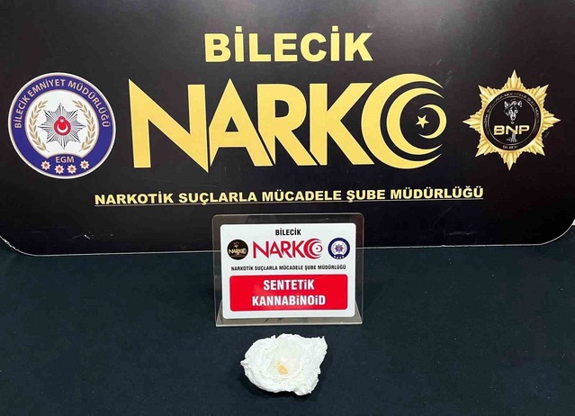 Bilecik'te polisin Kent Ormanı devriyesinde bonzai ham maddesi ele geçirildi