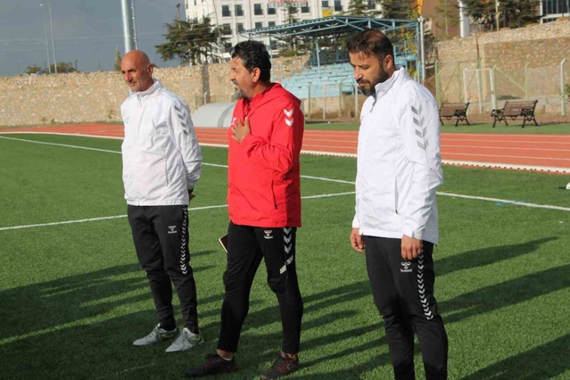 Ereğlispor, teknik direktörlüğe Kayserili İsmail Okumuş'u getirdi