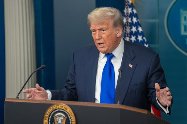 Trump, İran'ı yerle bir ettik diyerek kolay mı zor mu yol kararını vereceğini söyledi