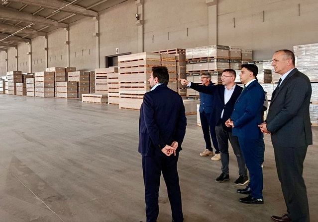 Pazaryeri Kaymakamı Kara, OSB işletmelerini ziyaret ederek üretimi inceledi