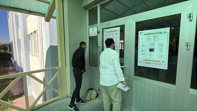 KPSS'de saniyeler fark etti: Trafiğe takılan aday Sivas'ta sınava giremedi