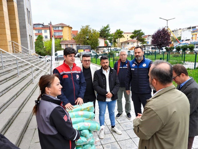 Sinop Durağan'da balıkçılara Altınkaya Baraj Gölü'nde uzatma ağı desteği sağlandı