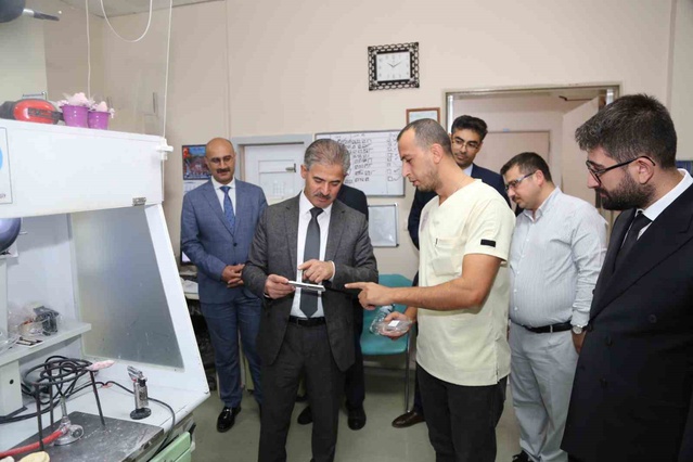Erzurum İl Sağlık Müdürü Meral, Ağız ve Diş Sağlığı Merkezi'ni denetledi