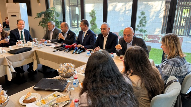 Karabat, CHP aidatlarının grup kararıyla oy birliğiyle iade edildiğini söyledi