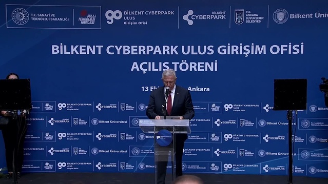 Ulus Girişim Ofisi açılışında Kacır 91 girişimciye mükemmeliyet mührü müjdesi verdi