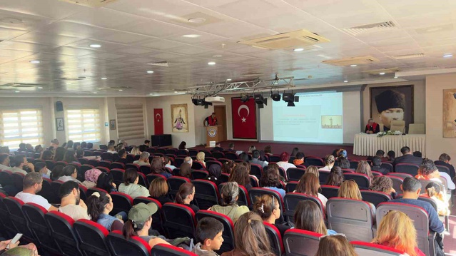 Muğla'da 910 öğretmene terörle mücadele bilgilendirmesi yapıldı