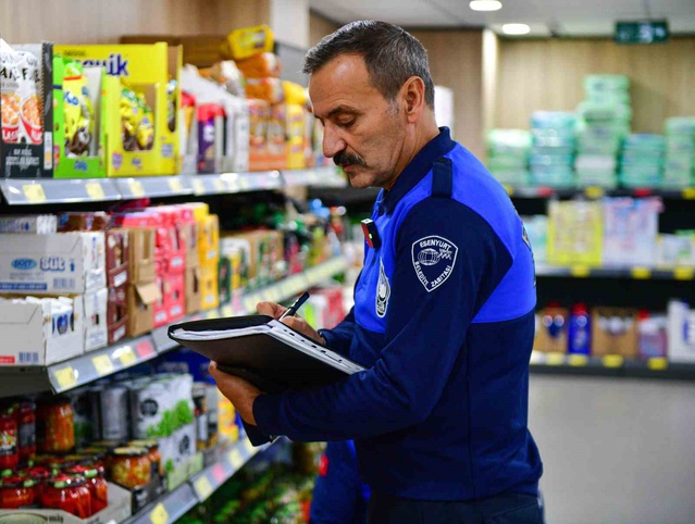 Esenyurt'ta market denetimlerinde kurallara uymayan işletmelere cezai işlem uygulandı
