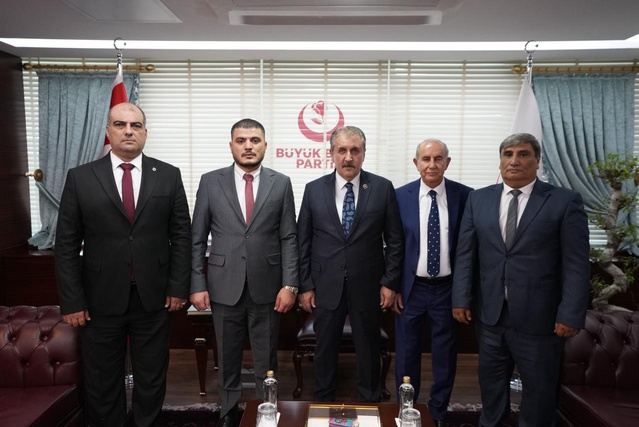 BBP Genel Başkanı Destici, Halep Milletvekili İsa'yı Türkmen heyetiyle ağırladı