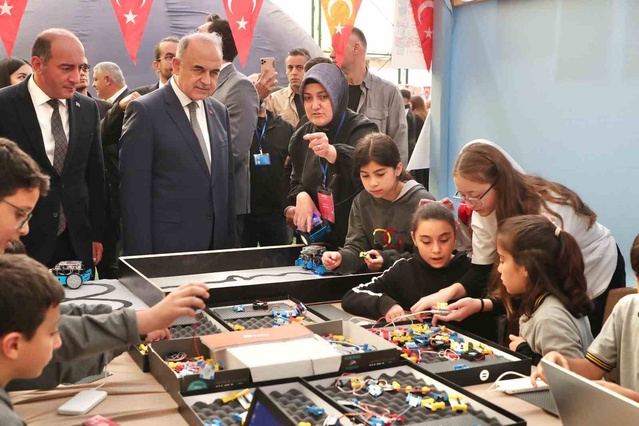 Ordu Kabataş'ta bilim şenliği 30 atölyeyle 3 bin kişiye ulaşmayı hedefliyor