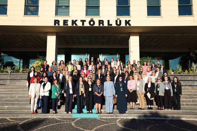 HKÜ, COP31 kapsamındaki İklim Bilim Kadın 2035 Çalıştayı'na ev sahipliği yaptı
