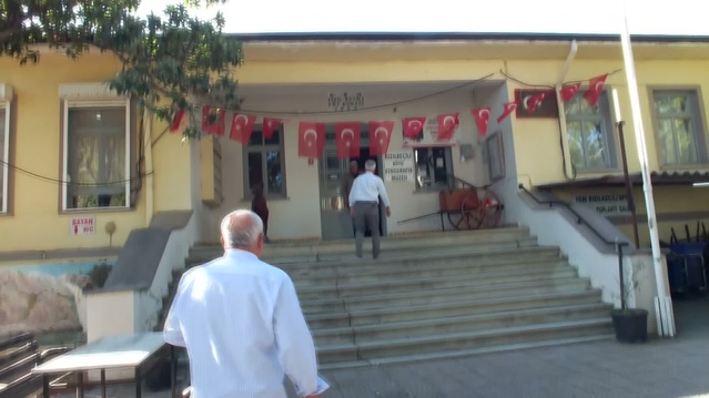 Balıkesir Edremit'te imece usulü kurulan müze ziyaretçilere geçmişi yaşatıyor