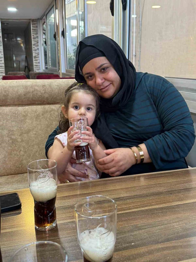 Hatay Reyhanlı'da kazada anne ve 4 yaşındaki kızı öldü, 1'i çocuk 2 kişi yaralandı