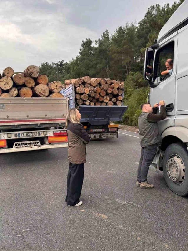 Gerze Orman İşletme Müdürlüğü ekipleri 7/24 mobil denetimlerini sürdürüyor